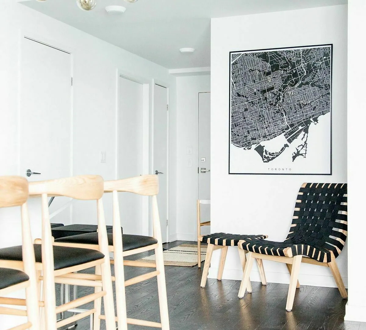 Applewood Suites - 3 Bdrm Luxury Lakeview Toronto 0*,  Canada